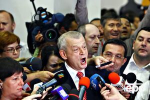 Опреску задержали при получении взятки