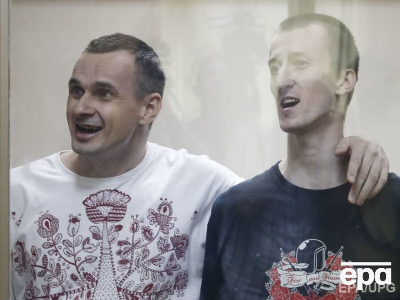 Защита Сенцова подала иск к российским каналам