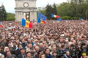 Организаторы протестных акций в Кишиневе утверждают, что в митинге приняли участие более 100 тыс. человек