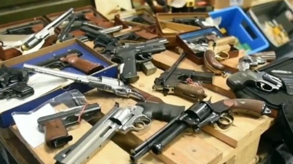 Китайские умельцы торговали самодельным оружием через интернет