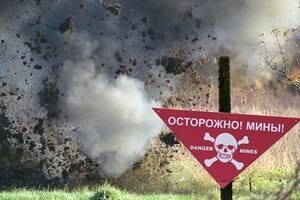 Боевики подорвались на мине, пытаясь пройти на контролируемую Украиной территорию