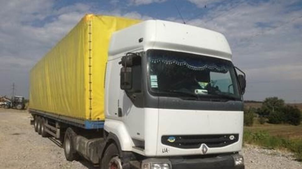 Задержанные грузовики везли поддельную водку в зону АТО