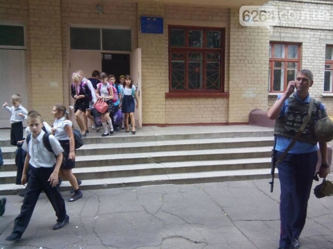 Из школы в Краматорске эвакуированы 625 детей и учителей