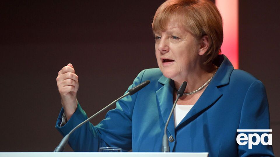 Баварские союзники Меркель не считают ее политику в отношении мигрантов правильной