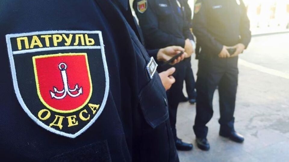 Одесские полицейские обнаружили в шкафу квартиры пропавшего ребенка