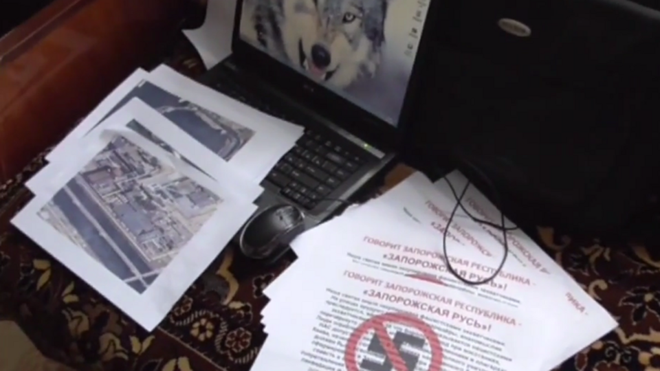 СБУ изъяла у задержанных членов террористической группы сепаратистские материалы