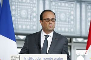 Олланд: Единственным решением конфликта в Сирии может быть отставка Асада