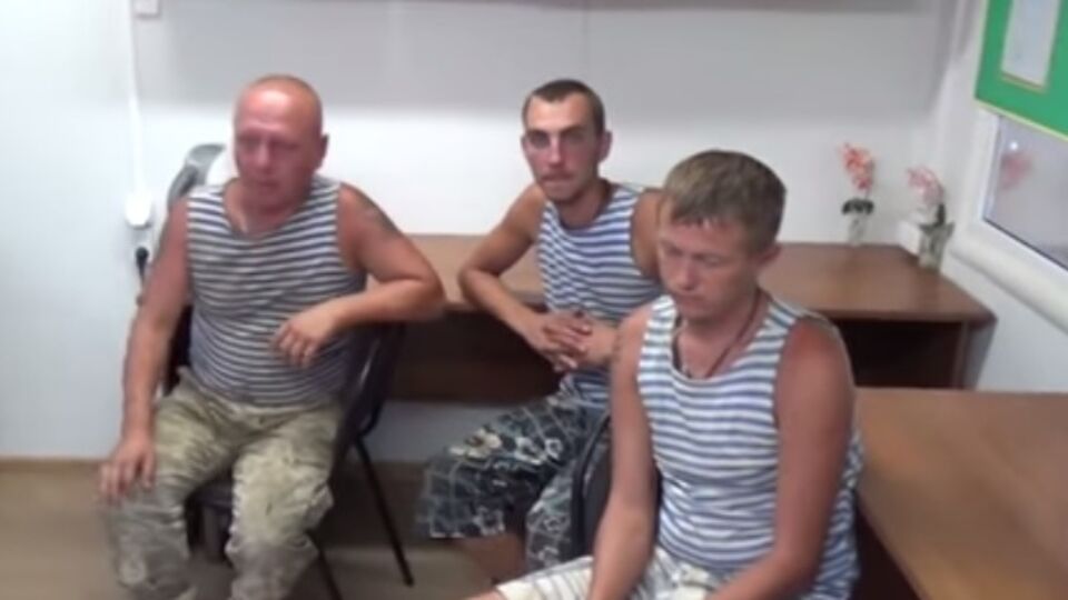 Задержанные в Крыму украинские десантники из 79-й отдельной аэромобильной бригады (дислоцируется в Николаеве)