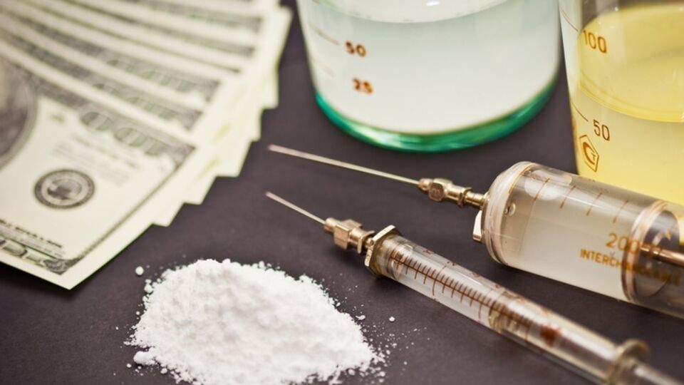 Задержанные подозреваются в торговле метадоном