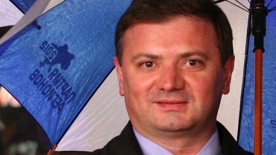 Семья Владимира Медяника летом 2014 года приобрела квартиру площадью 270 квадратных метров на Крещатике, сообщает проект "ГарнаХата"