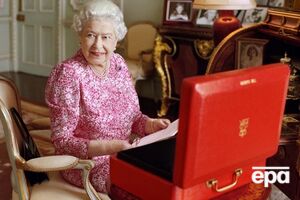 Елизавета правит более 63 лет