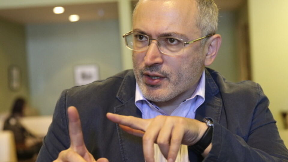 Ходорковский сейчас не живет в России