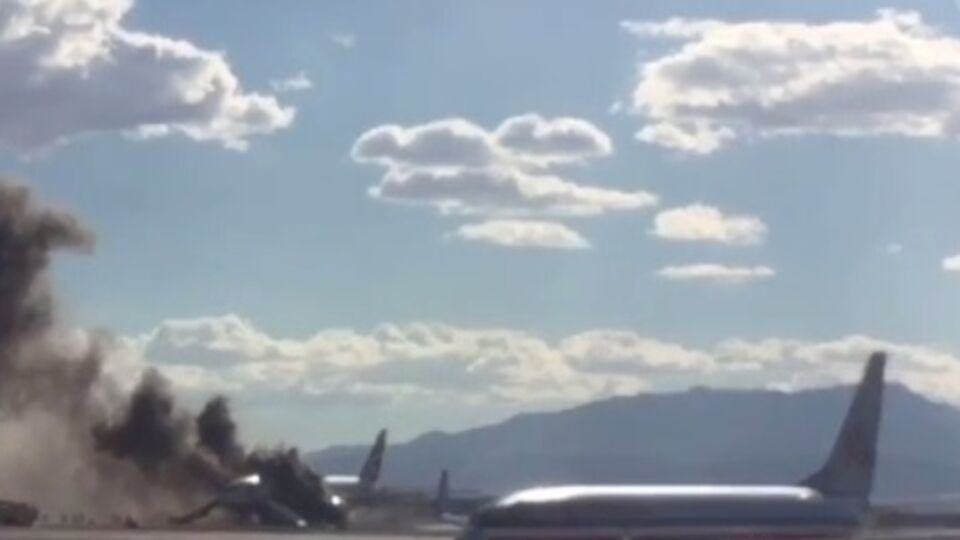 В результате пожара пострадали семь человек