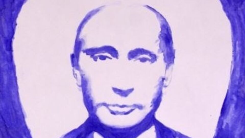 Портреты грудью рисует жительница Петербурга