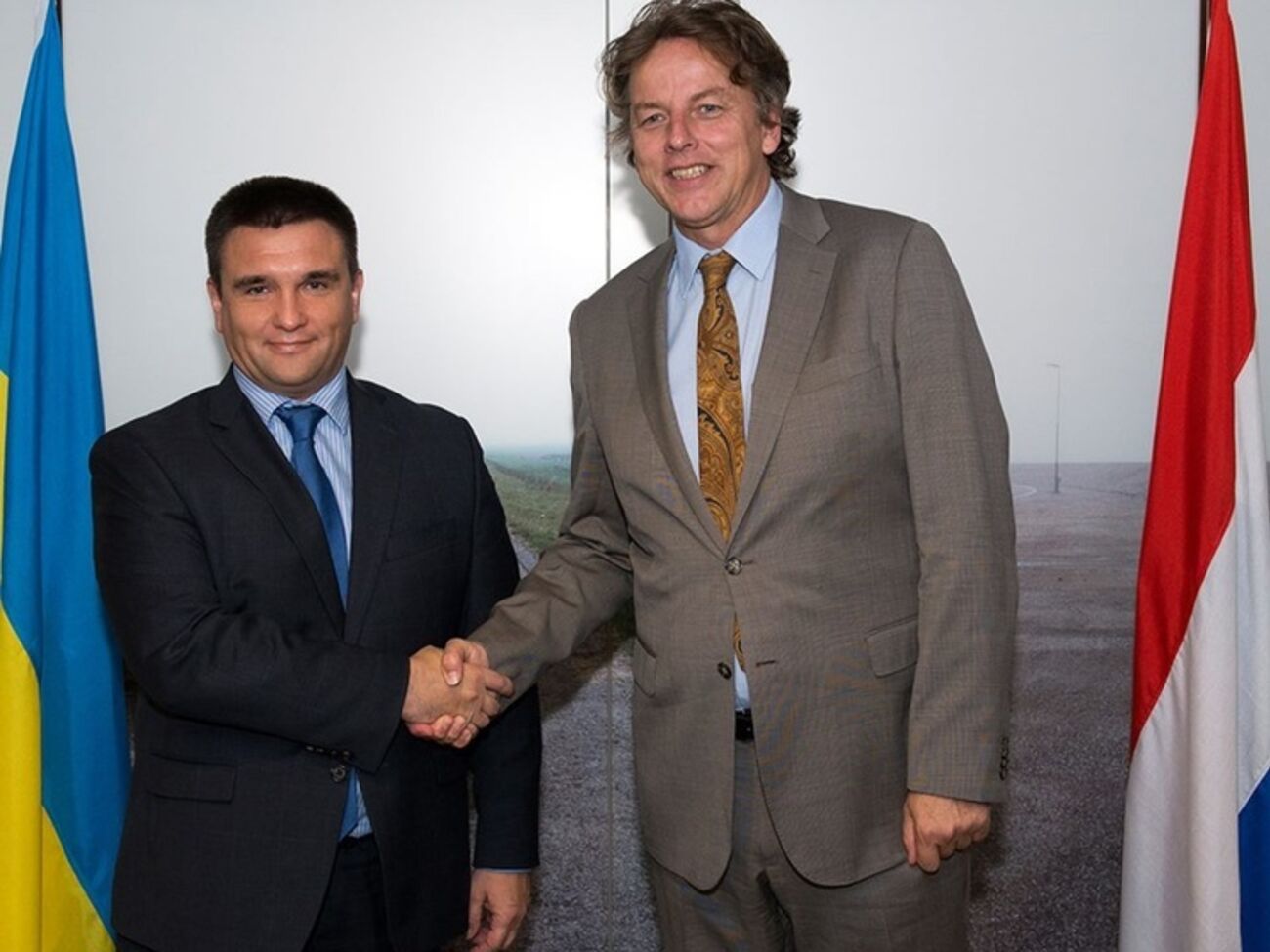 Павел Климкин встретился с Бертом Кундерсом