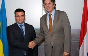 Павел Климкин встретился с Бертом Кундерсом