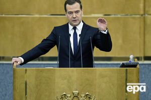 Медведев: Предлагается приостановить действие бюджетного правила до следующего года