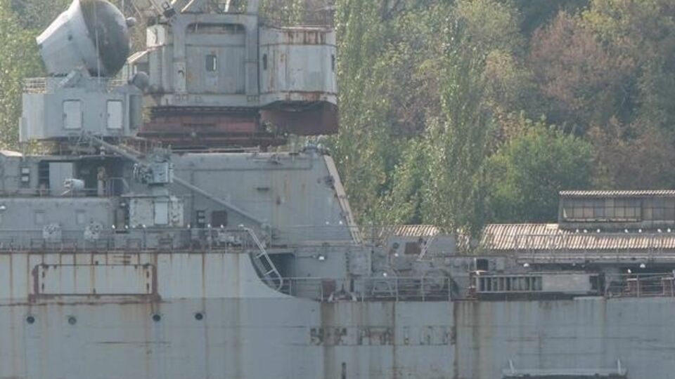 80% вооружения, установленного на крейсере "Украина", --- российского производства, сказал командующий ВМС Украины Сергей Гайдук