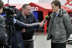 Борис Ланевский берет интервью