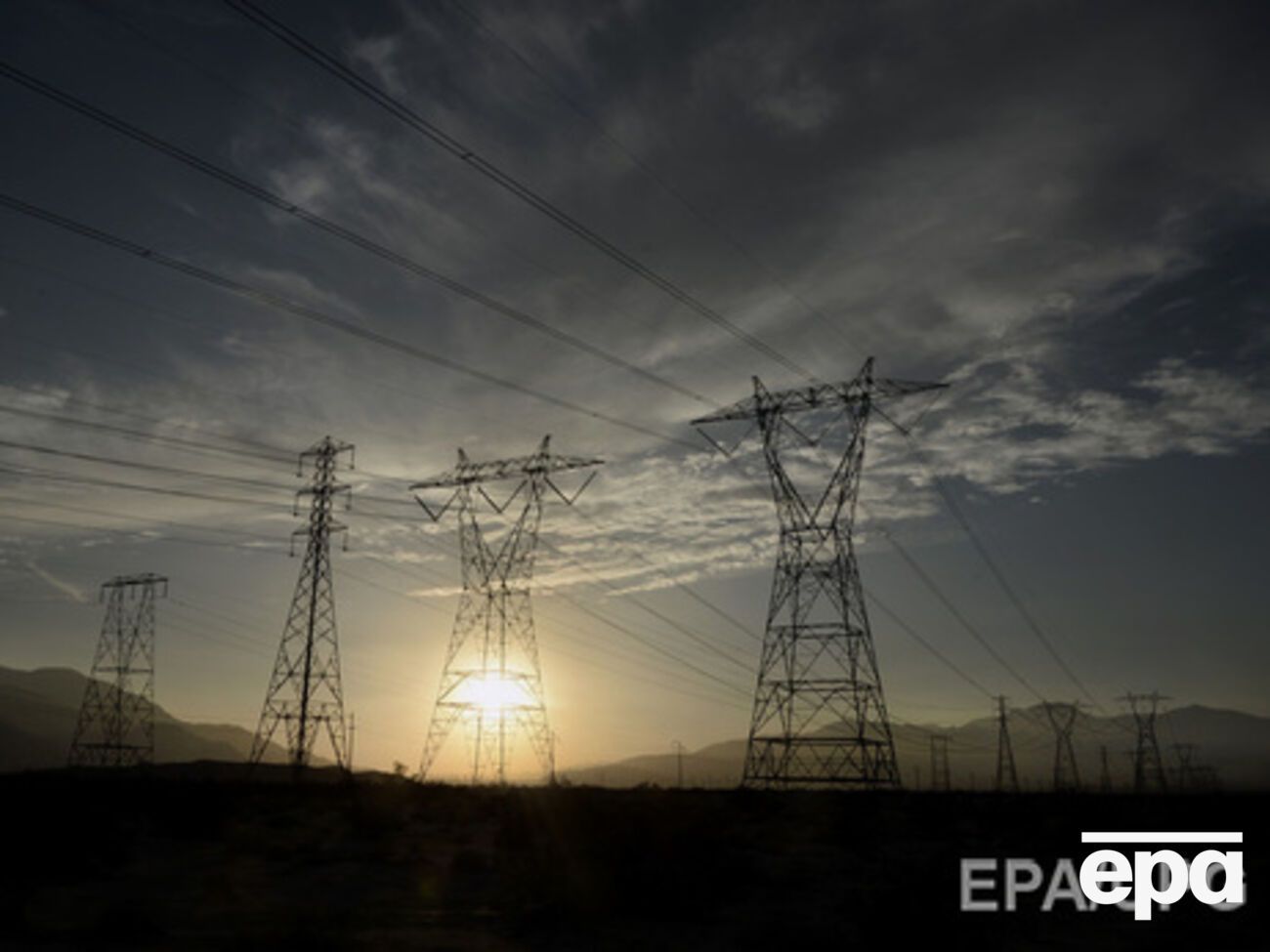 Поврежденную опору уже починили