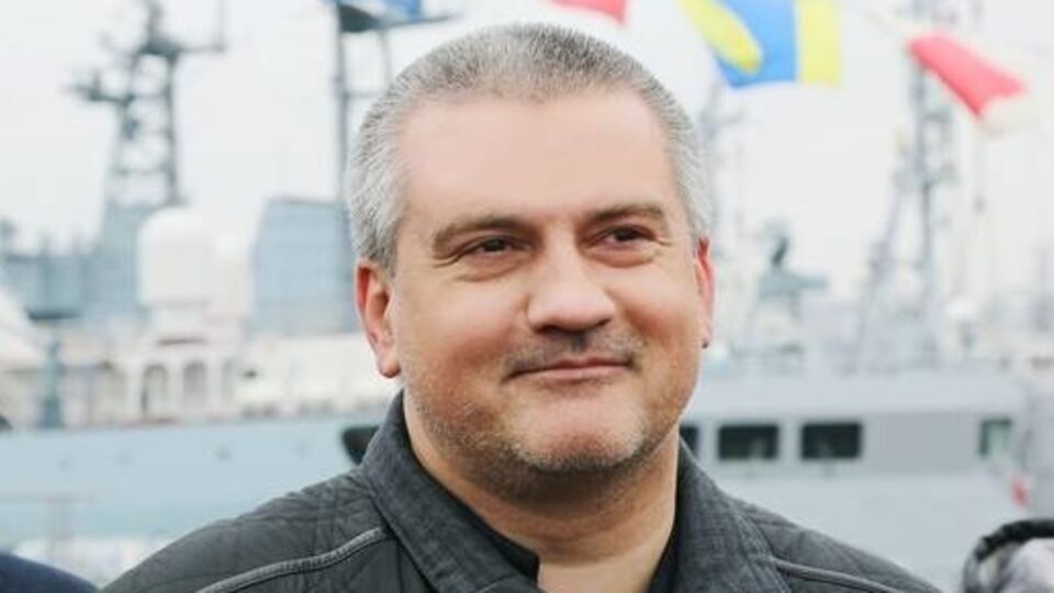 Аксенов призвал "забыть" о возвращении Крыма в состав Украины