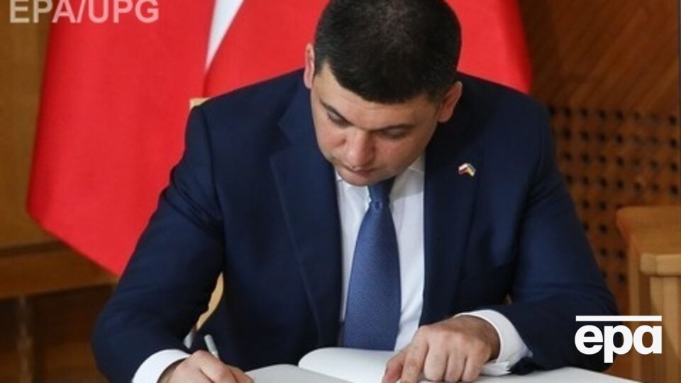 Гройсман обещает завершить работу над элементами электронного парламента в Украине в январе