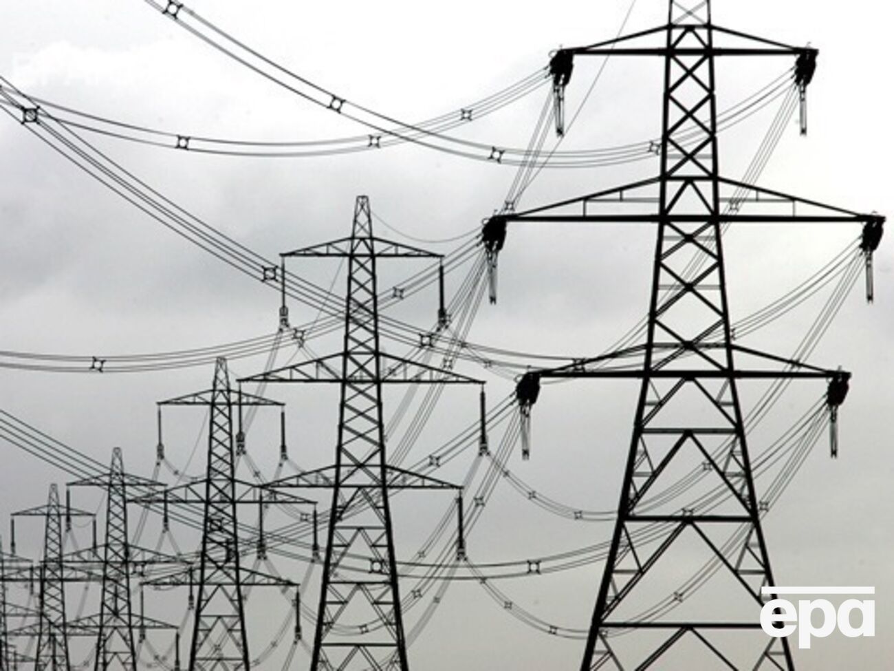 В результате аварии ЛЭП в Крыму обесточены девять населенных пунктов