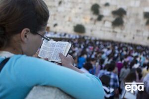 В РФ чтение книг на иврите грозит неприятностями с полицией