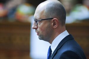 Яценюк рассказал о возможных причинах отключения света украинцам