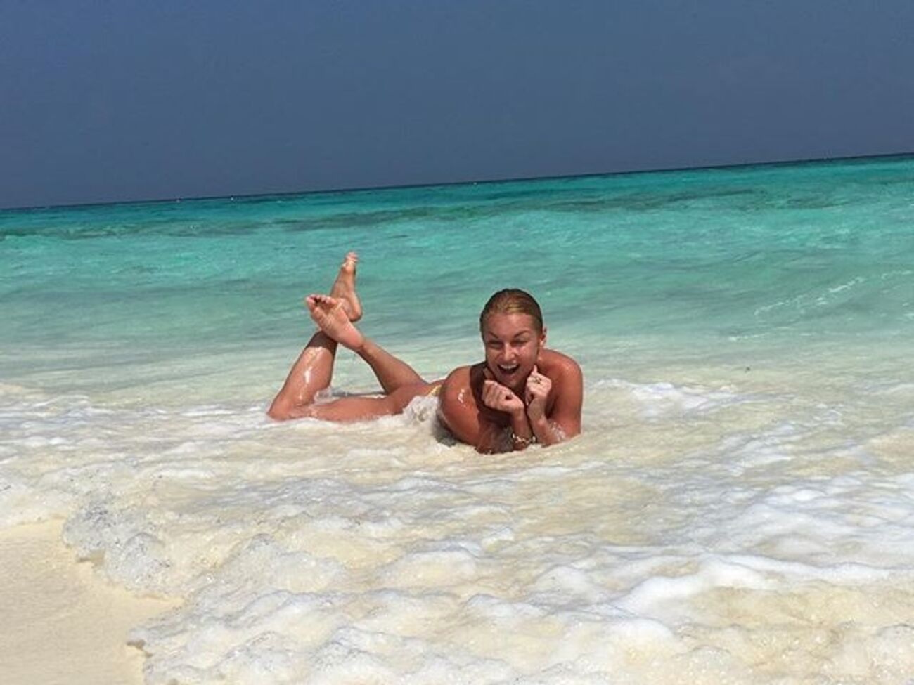 Волочкова:&nbsp;Панталоны натянуть всегда успеется. А вот такие бикини-мини не на каждую налезут