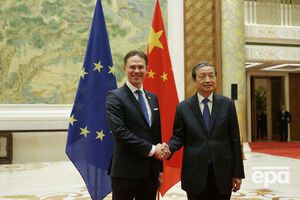 Вице-председатель Еврокомиссии Юрки Катайнен и вице-председатель Госсовета КНР Ма Кай в сентябре 2015 года обсудили экономическое сотрудничество между Китаем и ЕС