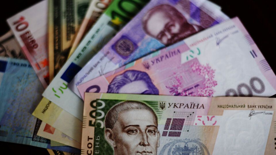 Директор КП просил за разрешение на новогоднюю торговлю полмиллиона