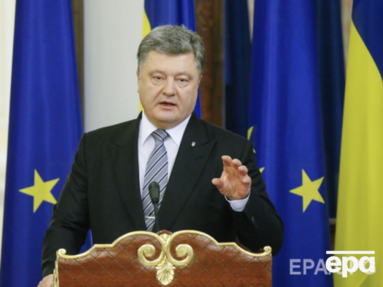 Петр Порошенко:&nbsp;Мы подчеркиваем, что все пункты Минских соглашений должны быть выполнены