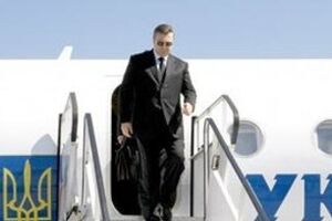 Порошенко: Освобождение украинской территории – это не только усилия дипломатов