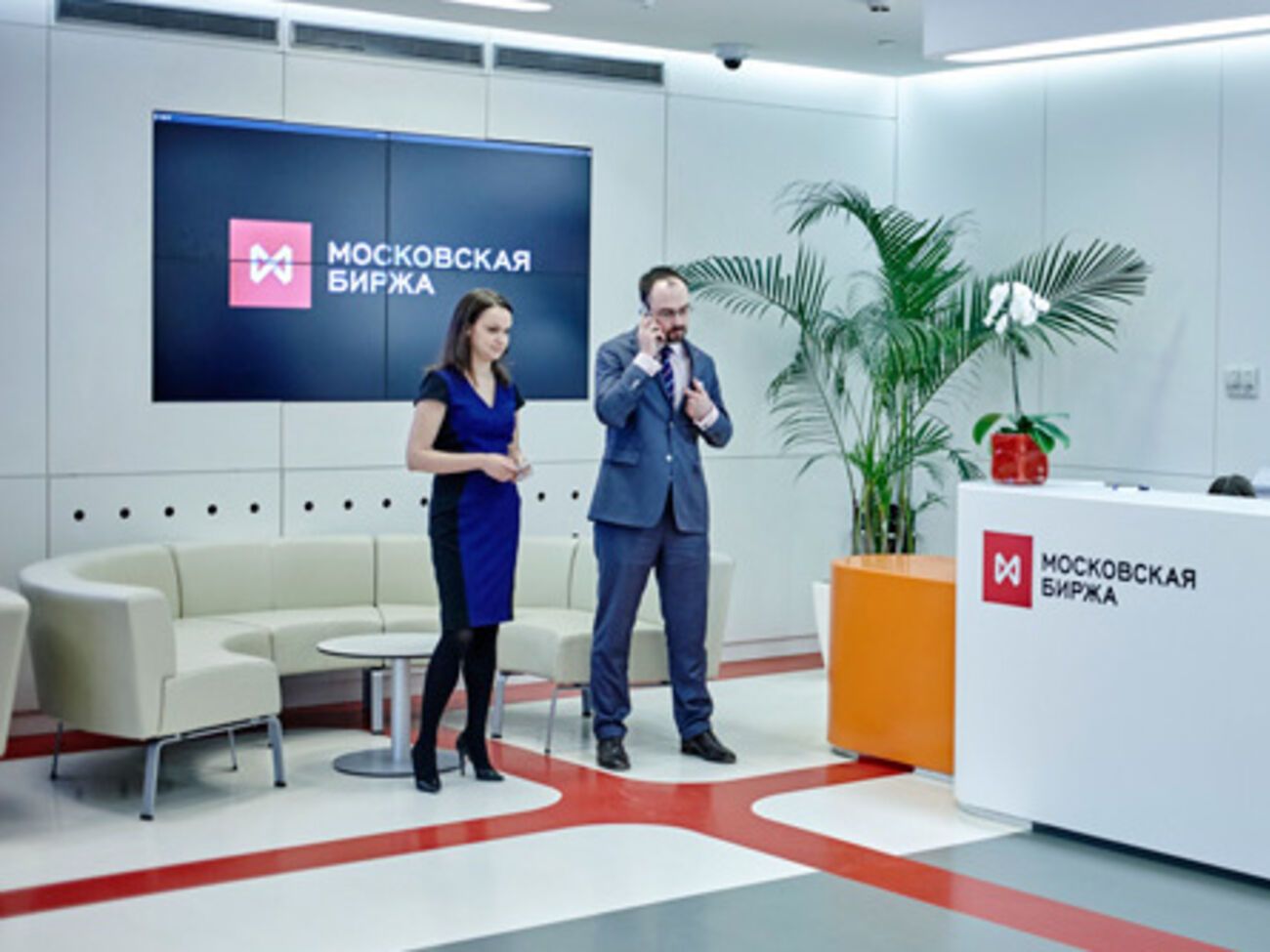 Индекс РТС опустился до уровня декабря 2014 года