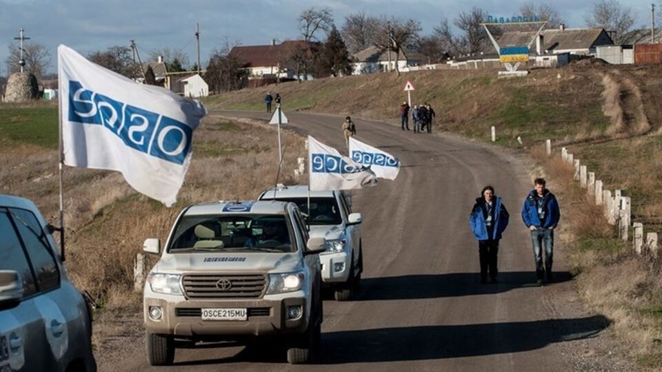 Согласно отчету СММ ОБСЕ, в одном из мест хранения вооружения "ДНР" наблюдателям не разрешили записать серийные номера размещенных там установок "Град"