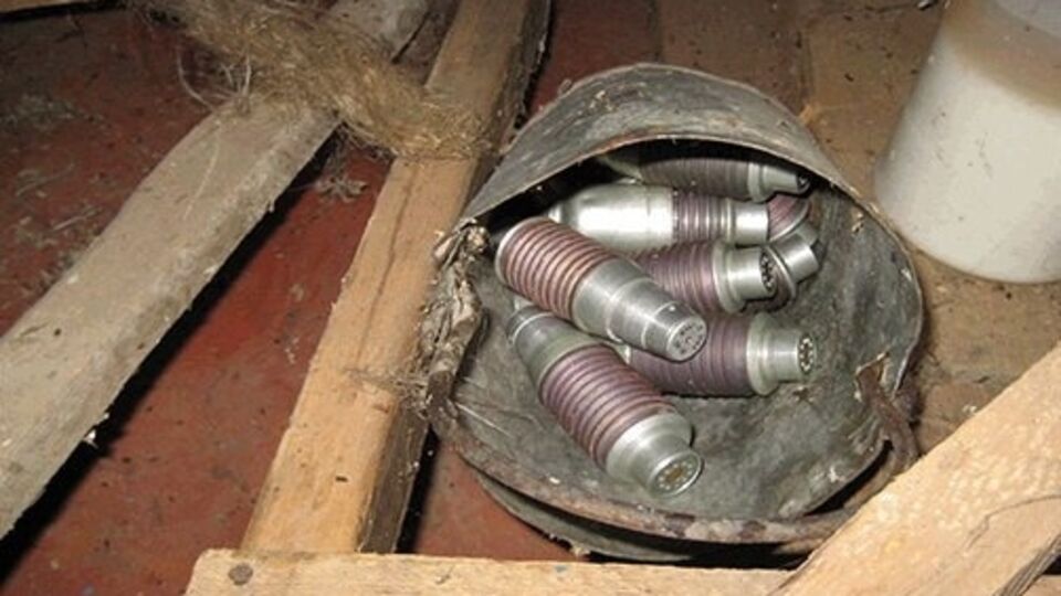 Штаб АТО: Изъятое оружие передано в Новоайдарский отдел полиции для дальнейшего расследования