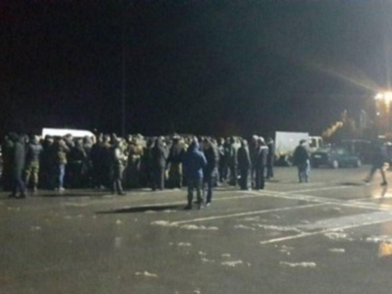 Ночью активисты начали блокировать оптовые базы компании во Львове