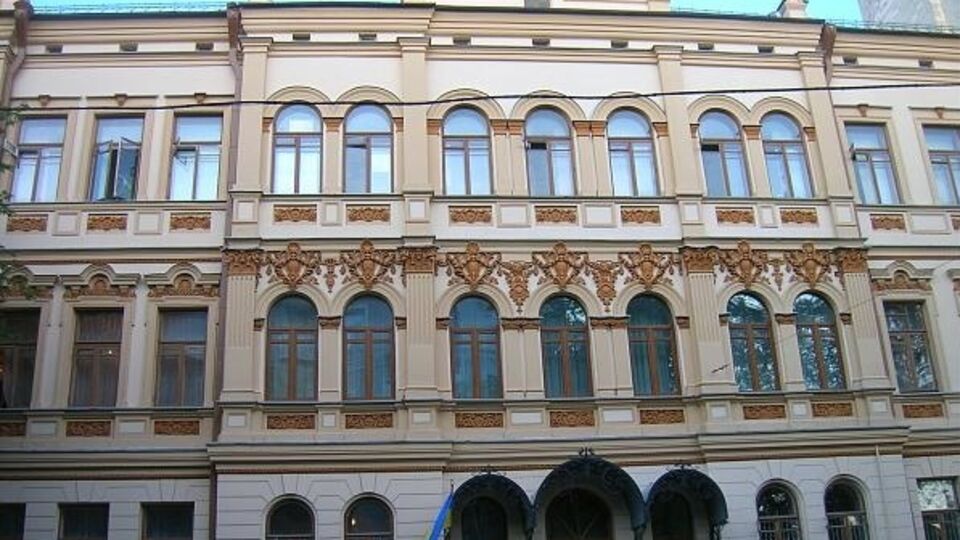 Минкульт должен представить на рассмотрение суда копии материалов, на основании которых лица включались в список персон нон грата