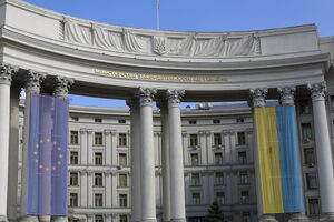 МИД проверяет, есть ли украинцы среди пострадавших в Стамбуле