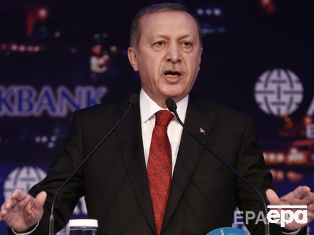 Эрдоган осудил взрыв в Стамбуле
