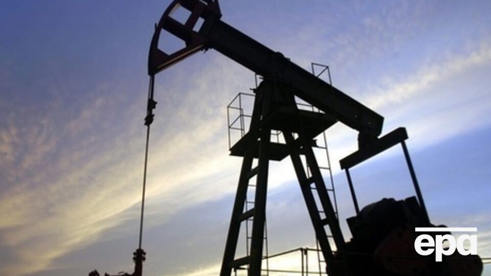 В России уже добывают нефть себе в убыток