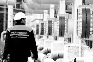 Собчак: Последний день на небесах. В вышиванке от дизайнера Виты Кин. Белый --- лучший цвет для яхты