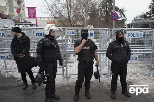 Турецкие полицейские задержали троих россиян после взрыва в Стамбуле