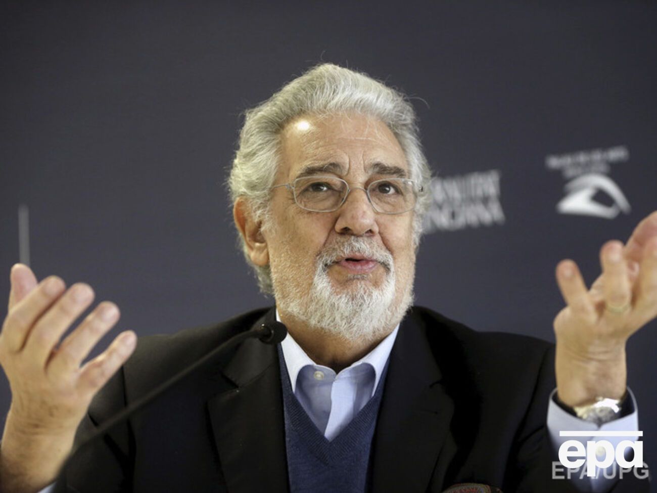 Доминго гордится испанским гражданством