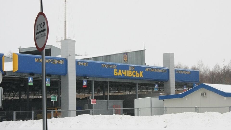 Задержанного в пункте пропуска "Бачевск" поляка пограничники передали компетентным органам