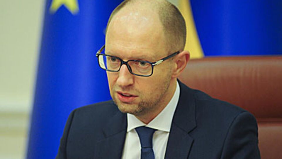 Яценюк: 15 января запускаем первый экспериментальный поезд по маршруту Украина-Грузия-Азербайджан-Казахстан