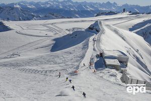 Школьники попали под лавину