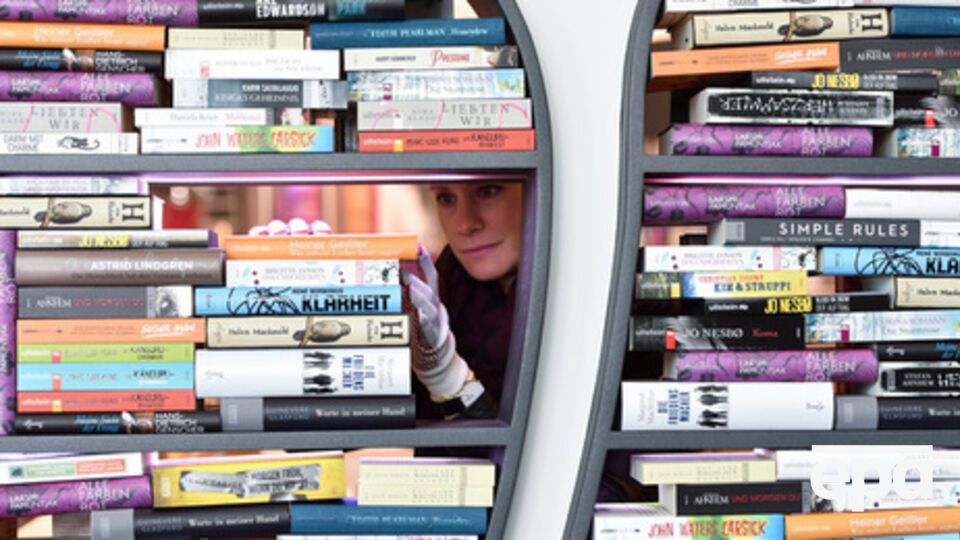 В РФ начали сжигать книги