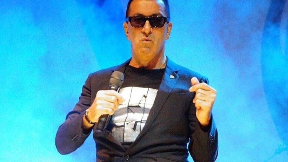 Буйнов: Старый Новый год встретили у Стаса Михайлова! Было не скучно! Мы снимали девчонок, а они снимали нас! Удачный каламбур?!